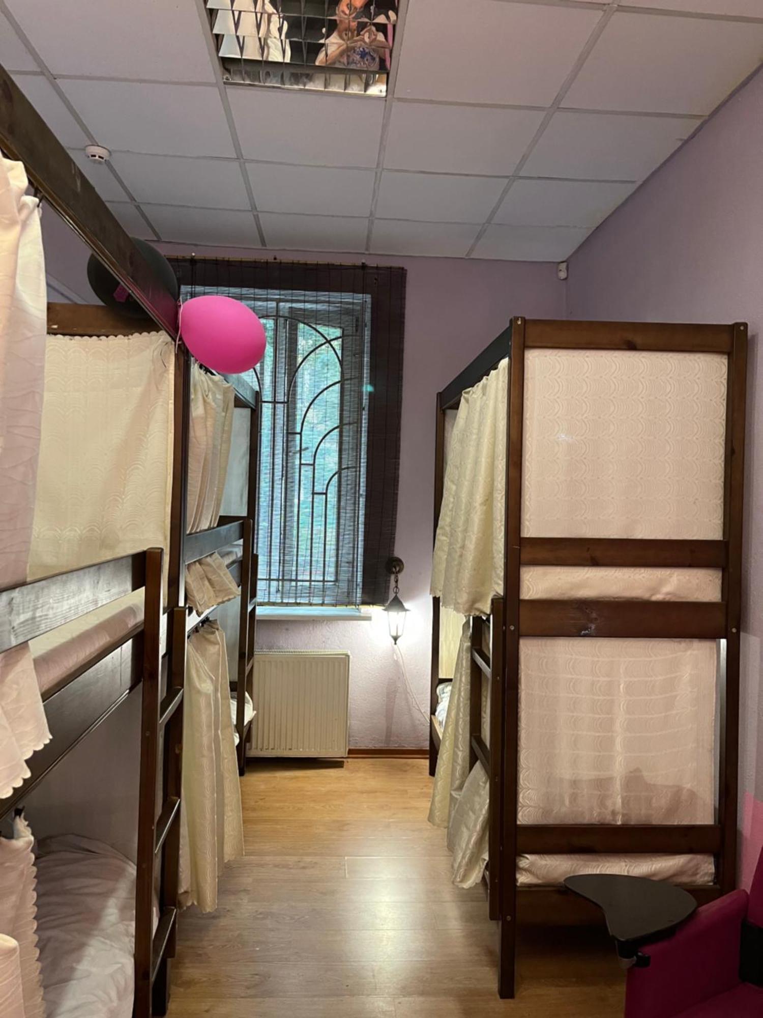 Ararat-Podol Hostel Kiev Exterior foto